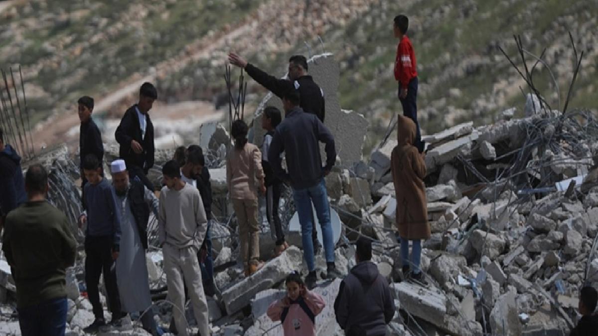İsrail ordusu, Batı Şeria’da Filistinlilere ait 106 ev için yıkım kararı aldı