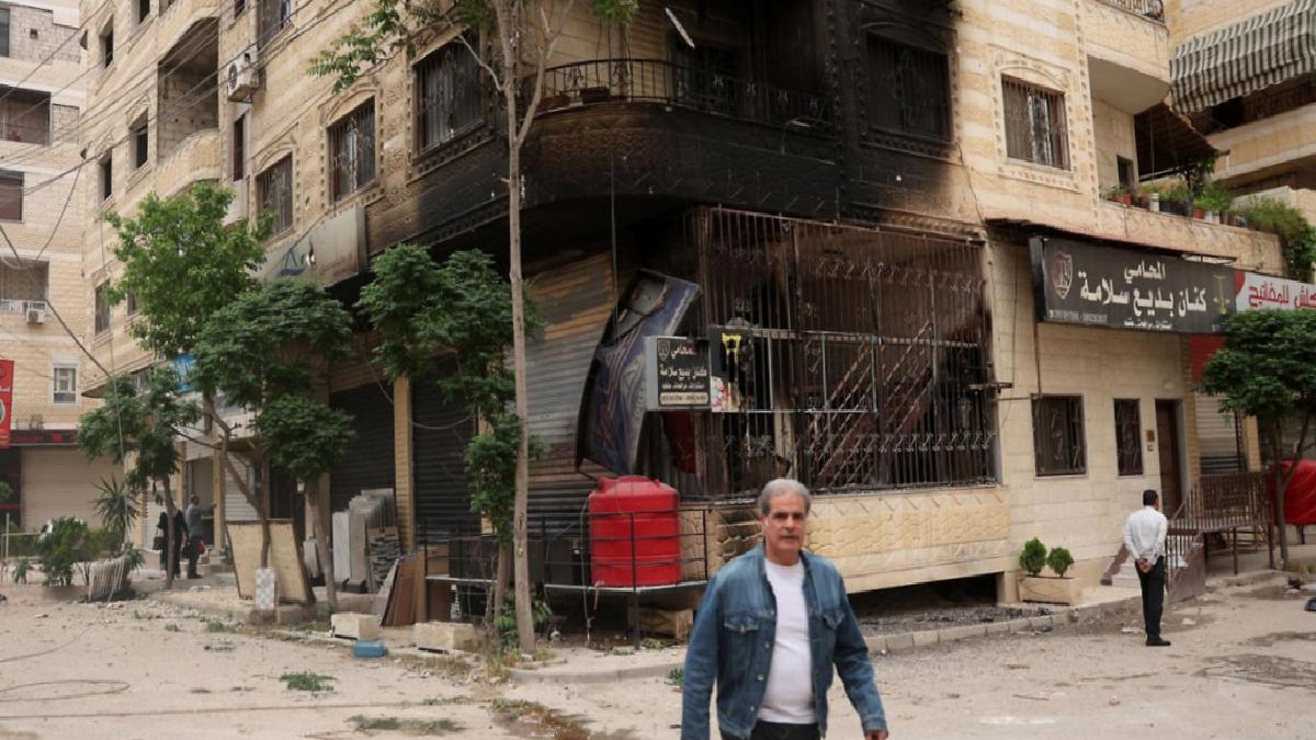 İsrail, Suriye Devlet Başkanlığı Sarayı’nın yakınını vurdu