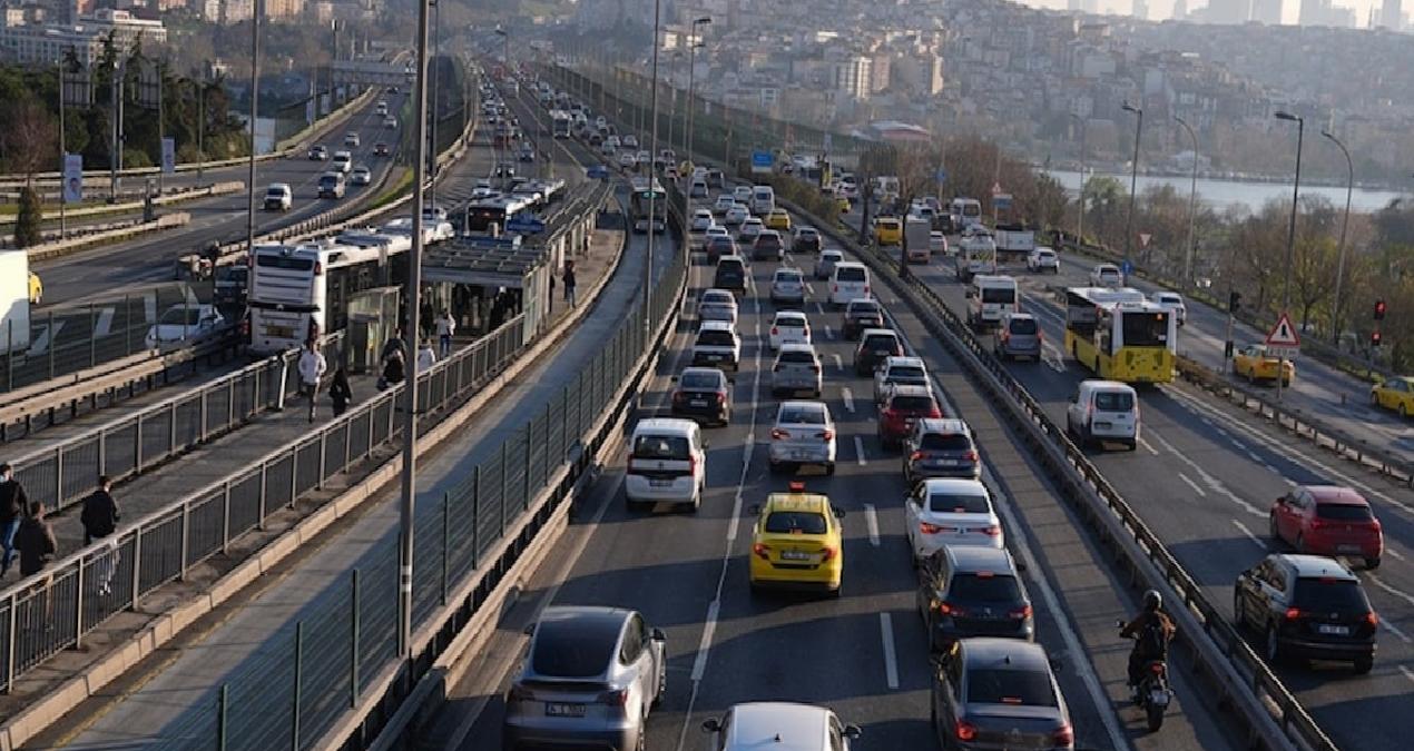 İstanbul trafiğinden ekonomiye darbe: Yıllık 7 milyar dolar zarar