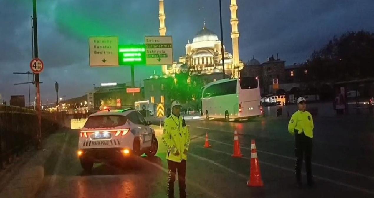 İstanbul’da 1 mayıs ablukası: Yollar, metro, metrobüs istasyonları kapalı! Yolcular isyan etti