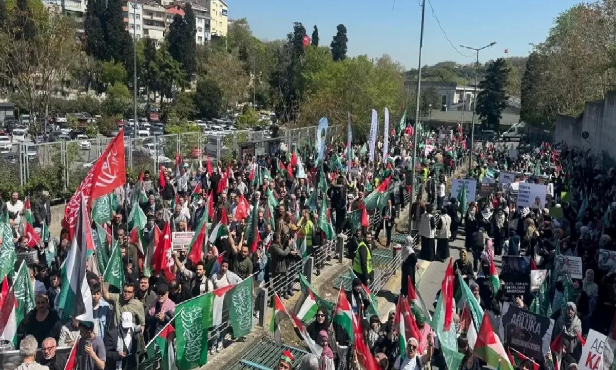 İstanbul’da ABD’ye Protesto
