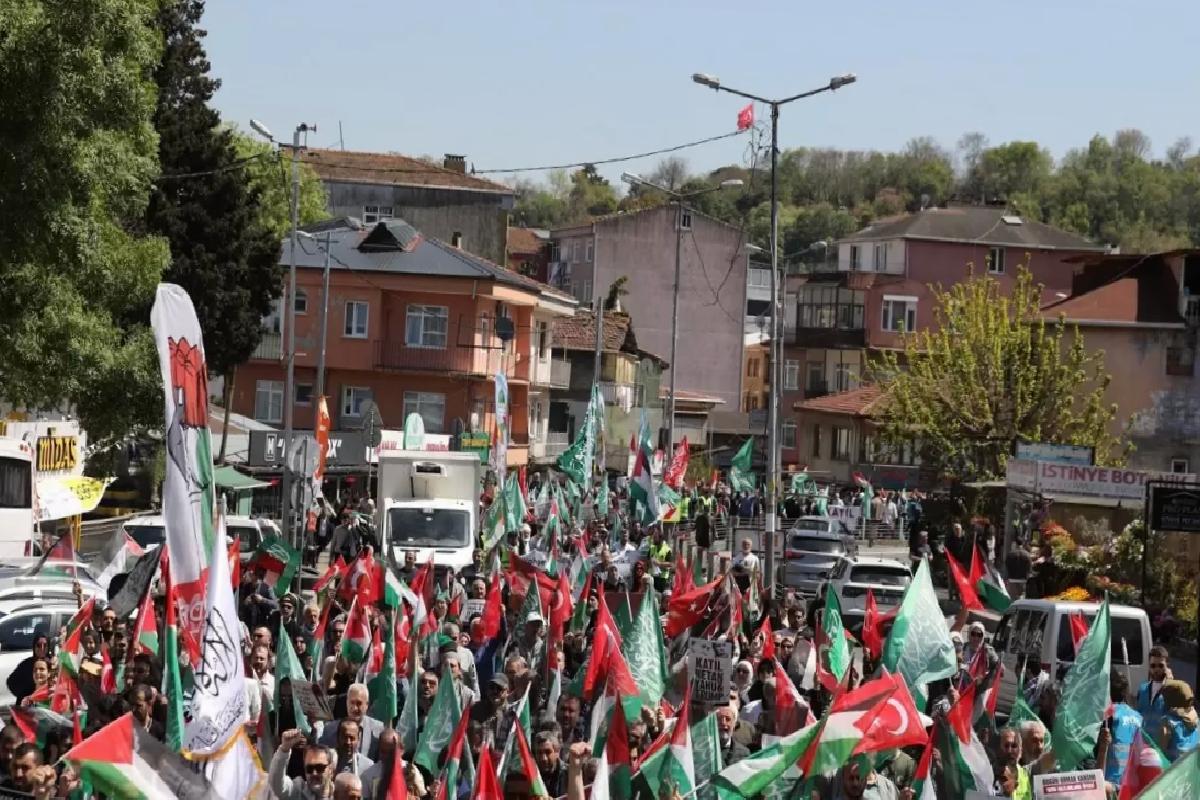 İstanbul’da Gazze için Yürüyüş Düzenlendi