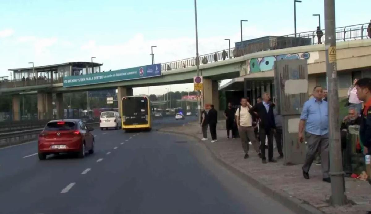 İstanbul’da Özel Halk Otobüsleri Grev Yaptı, Vatandaşlar Mağdur Oldu