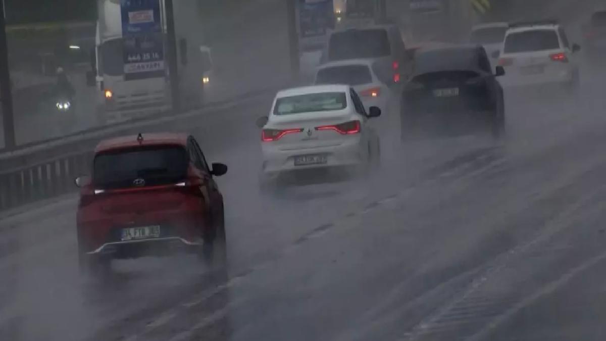 İstanbul’da Yağmur Etkili