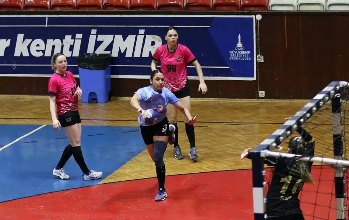 İzmir B. Belediyespor, Yenimahalle’yi Yendi
