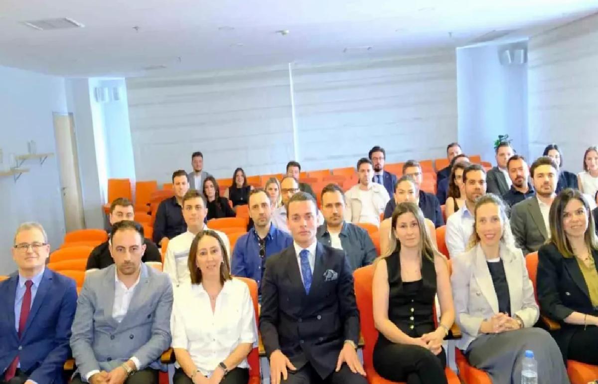 İzmir’de Birleşik Krallık Yatırımları Semineri