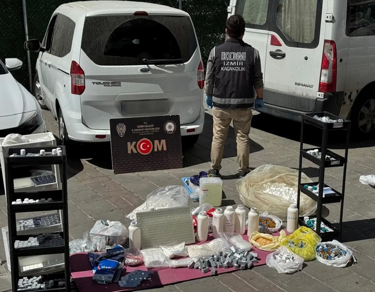 İzmir’de Kaçak İlaç Operasyonu
