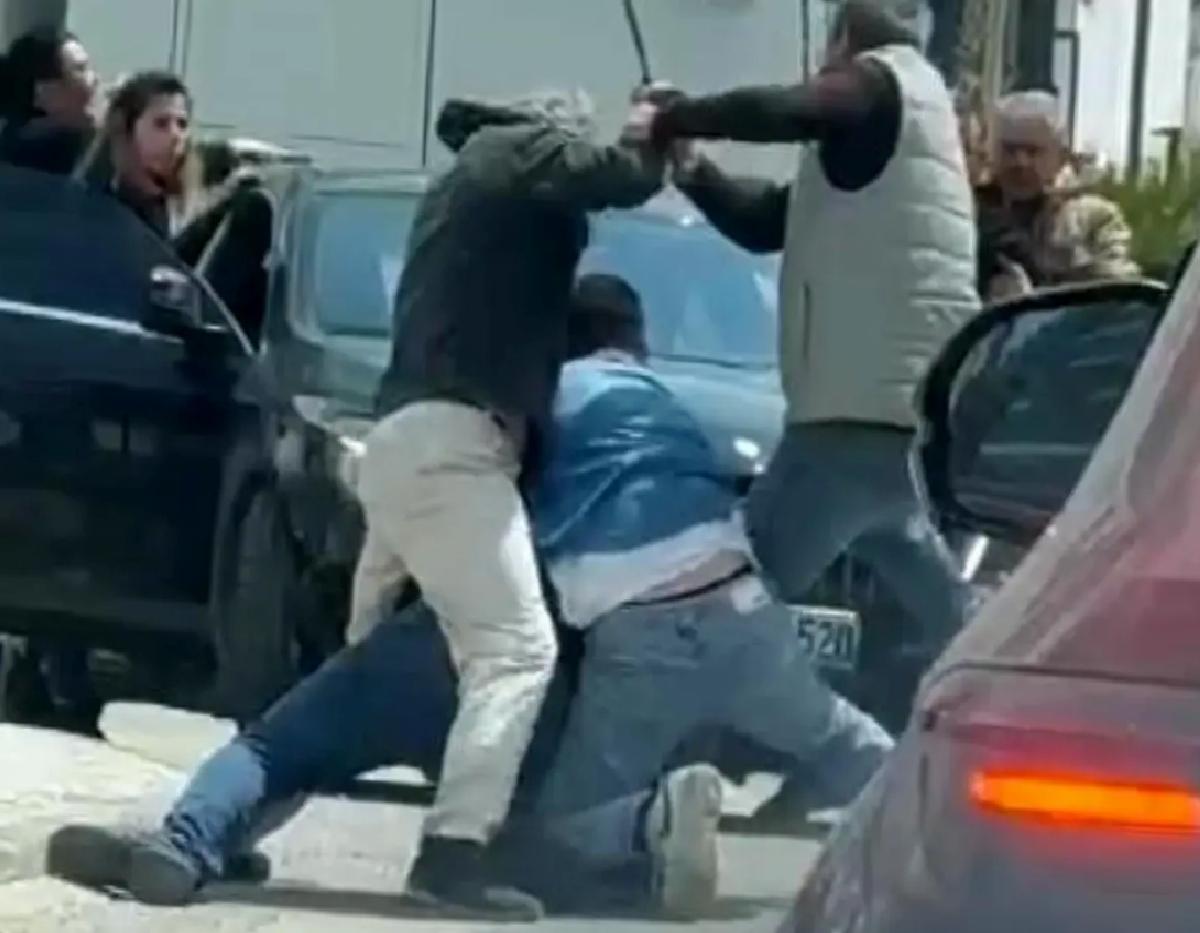 İzmir’de Trafik Tartışmasında Satırlı Saldırı