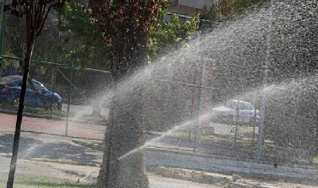 İzmir’in parklarında su kaybına geçit yok
