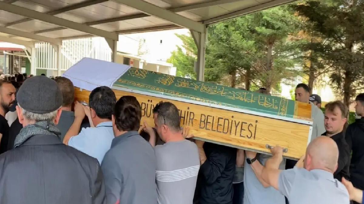 İzmit’te Boğulan Genç Toprağa Verildi