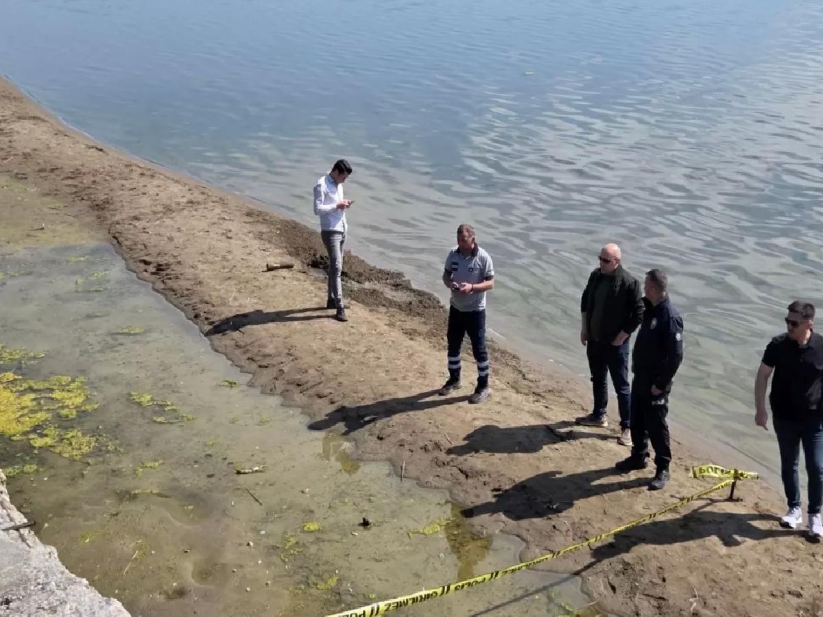 İznik Gölü’nde Patlamamış Top Mermisi İmhaya Edildi