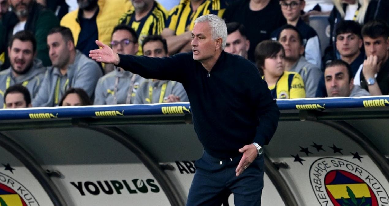 Jose Mourinho: Bu ligin sonu başlamadan önce belliydi
