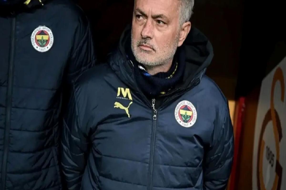 Jose Mourinho Fenerbahçe’den gidiyor! İşte yerine gelebilecek iki aday
