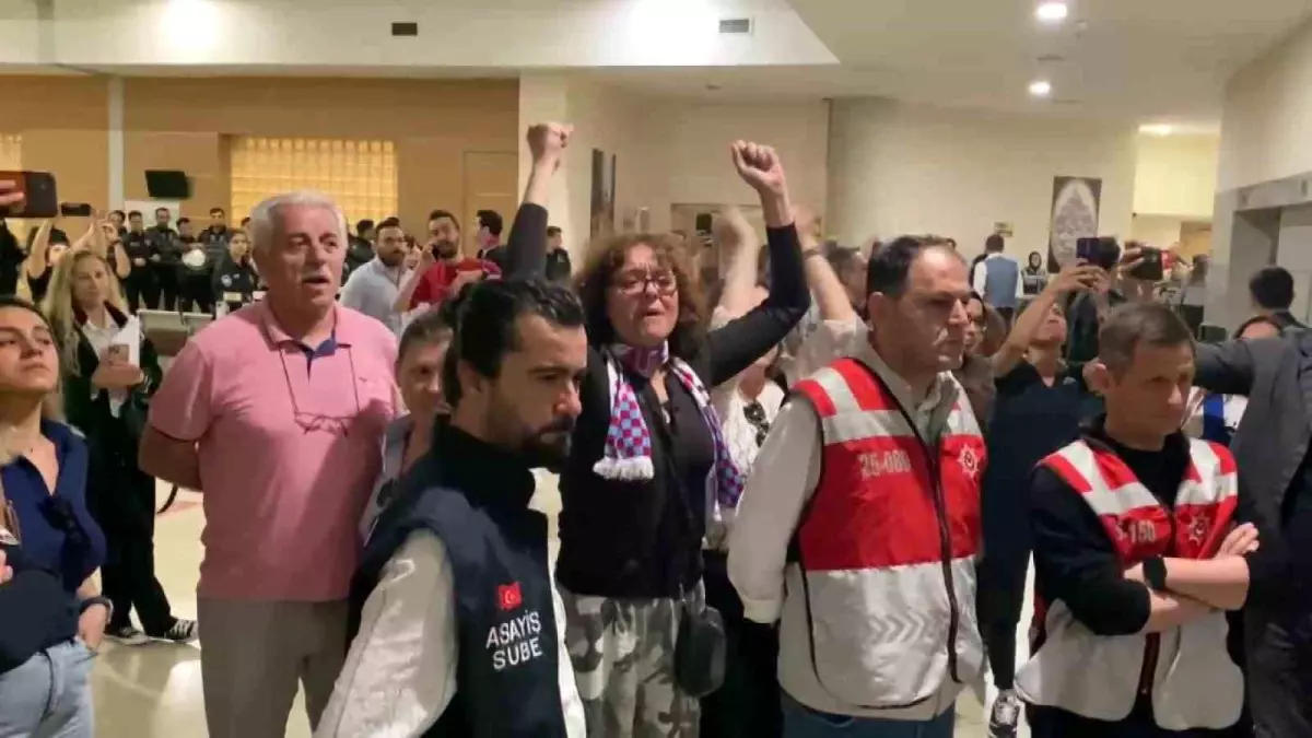 Kadıköy’de Bıçaklı Saldırı Davası Başladı
