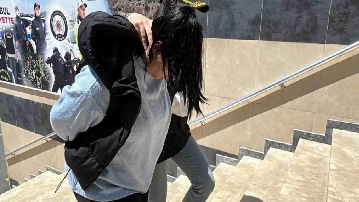 Kadın Tetikçi Haraç İstemekten Tutuklandı