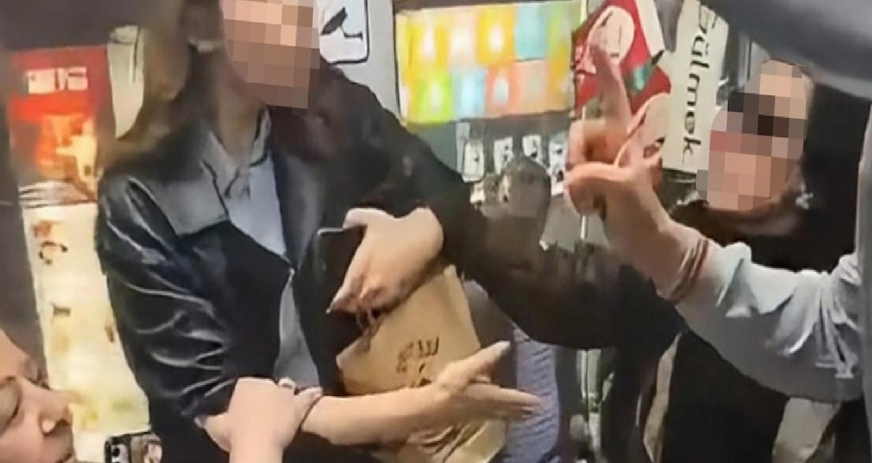 Kadın yolcuların tekmeli, küfürlü kavgası kameralara yansıdı