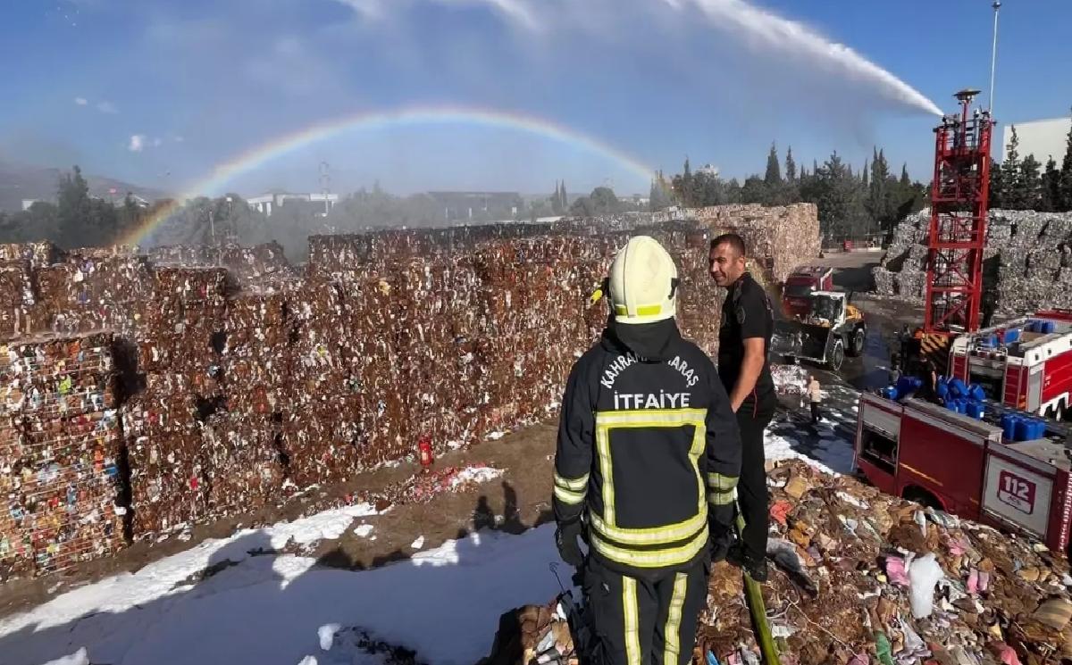Kağıt Fabrikasında Yangın