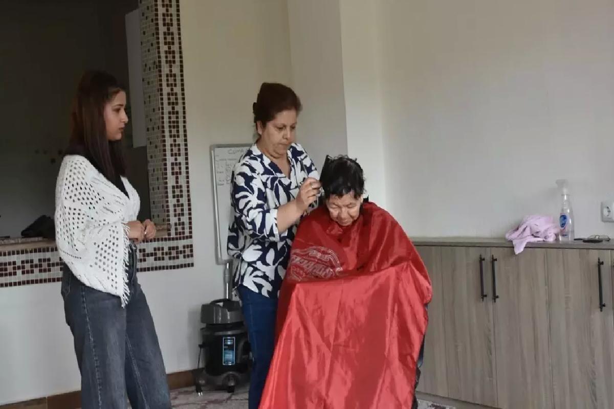 Kanseri Yenen Kuaförden Ücretsiz Hizmet
