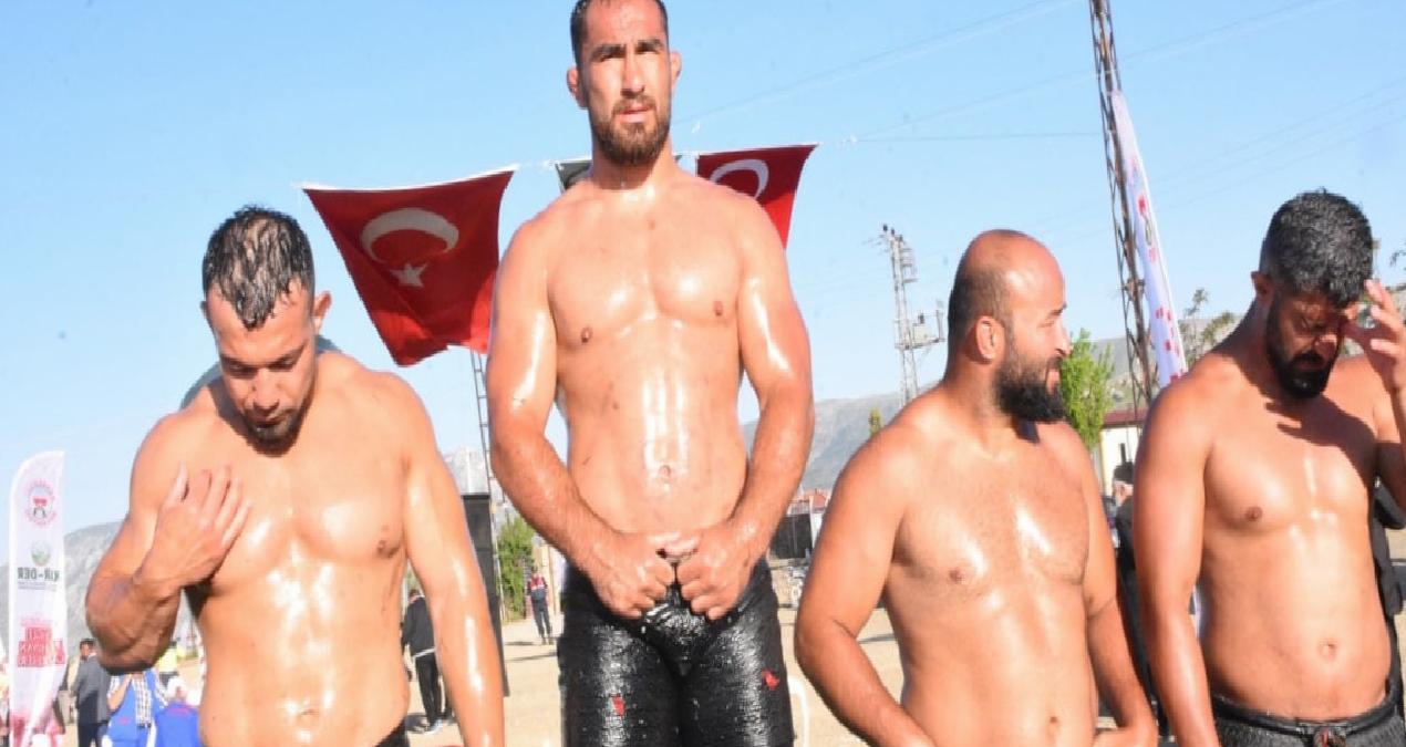 Karaadilli Yağlı Güreşleri’nin başpehlivanı Feyzullah Aktürk oldu