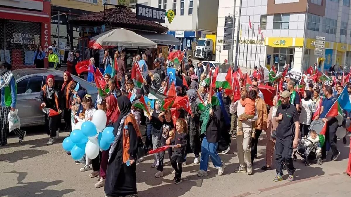 Karabük’te Çocuklardan Filistin’e Destek Yürüyüşü