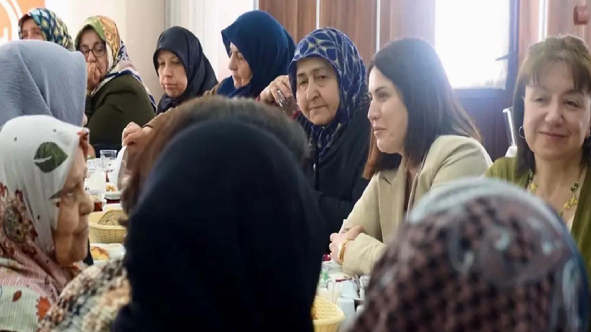 Karabük’te şehit anneleri yemekte buluştu