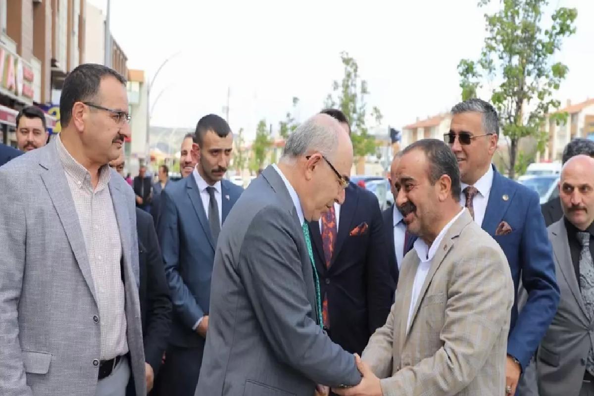 Karakaya Gölbaşı’nda Ziyaretlerde Bulundu