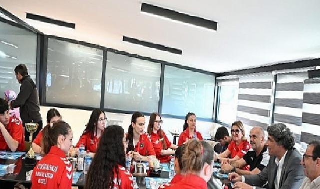 Kartepeli Öğrenciler Türkiye Şampiyonu Oldu