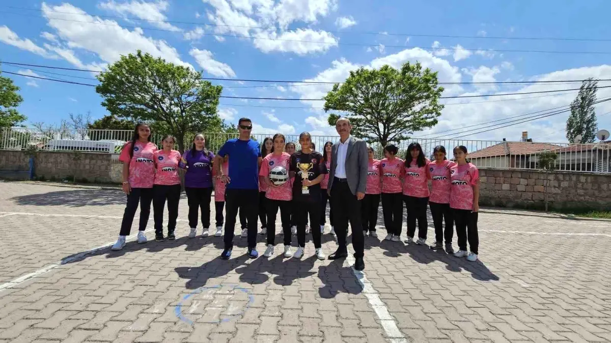 Kayseri Kız Futbol Takımı’nın Başarısı