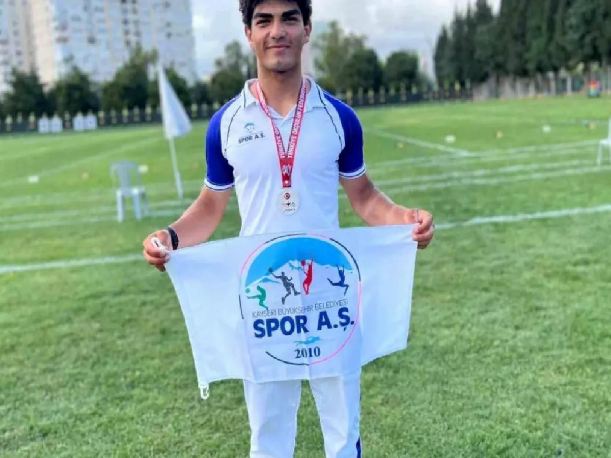 Kayseri Spor Kulübü’nden Kutay Tek, Okçuluk Türkiye İkincisi Oldu