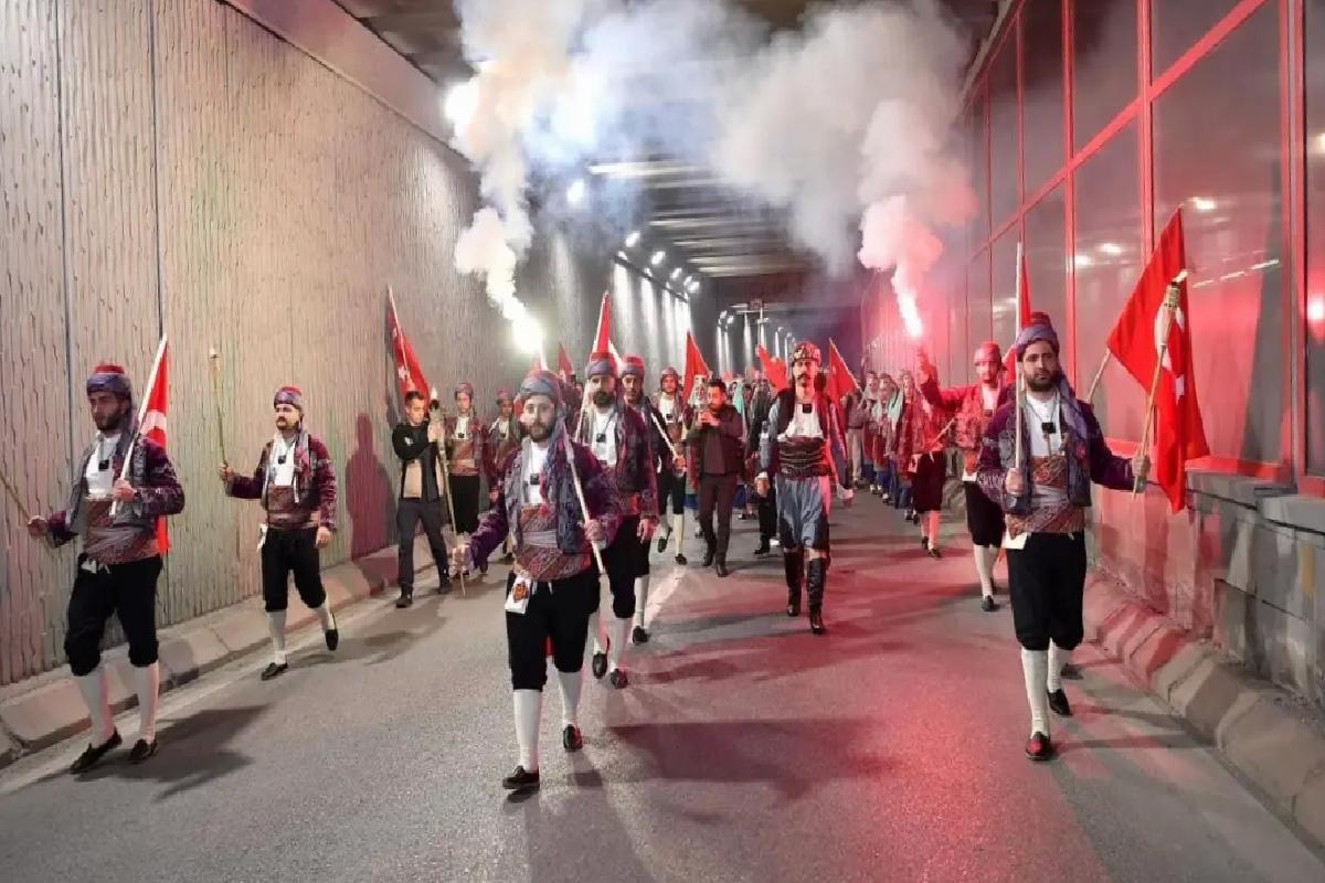 Kayseri’de 19 Mayıs Coşkusu: Fener Alayı Etkinliği Gerçekleşti