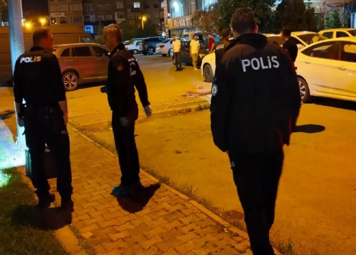 Kayseri’de Borç Kavgası: İki Genç Bıçakla Yaralandı