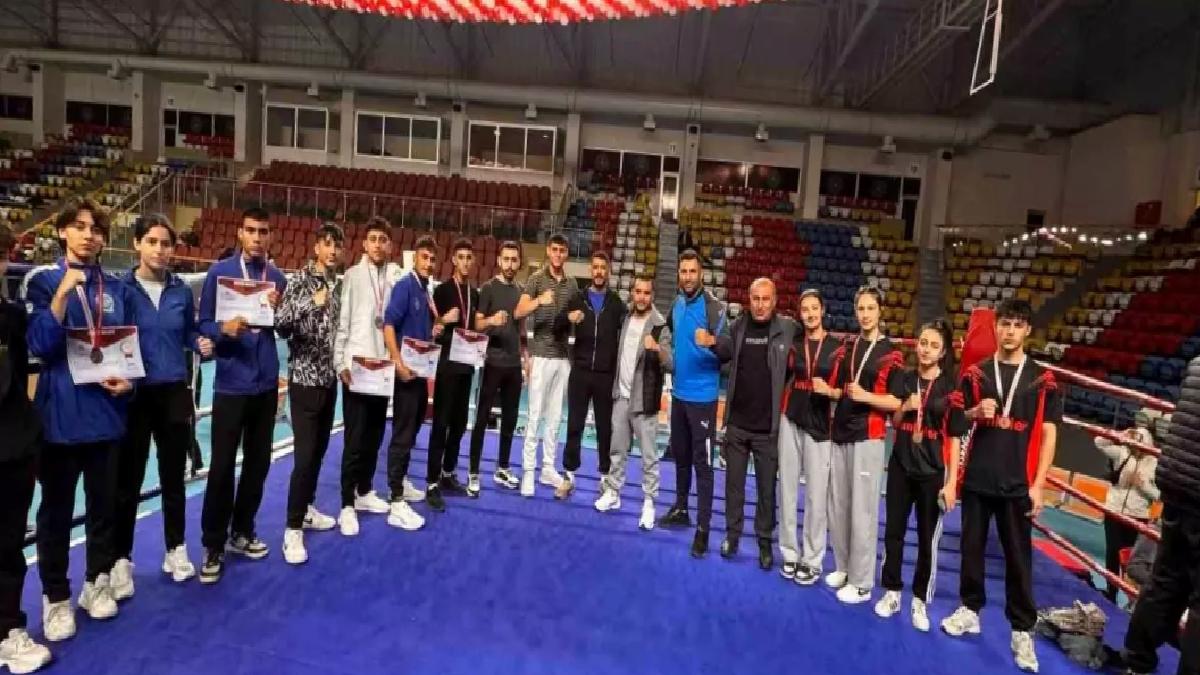 Kayserili Sporcular Muaythai Şampiyonasında 13 Madalya Kazandı
