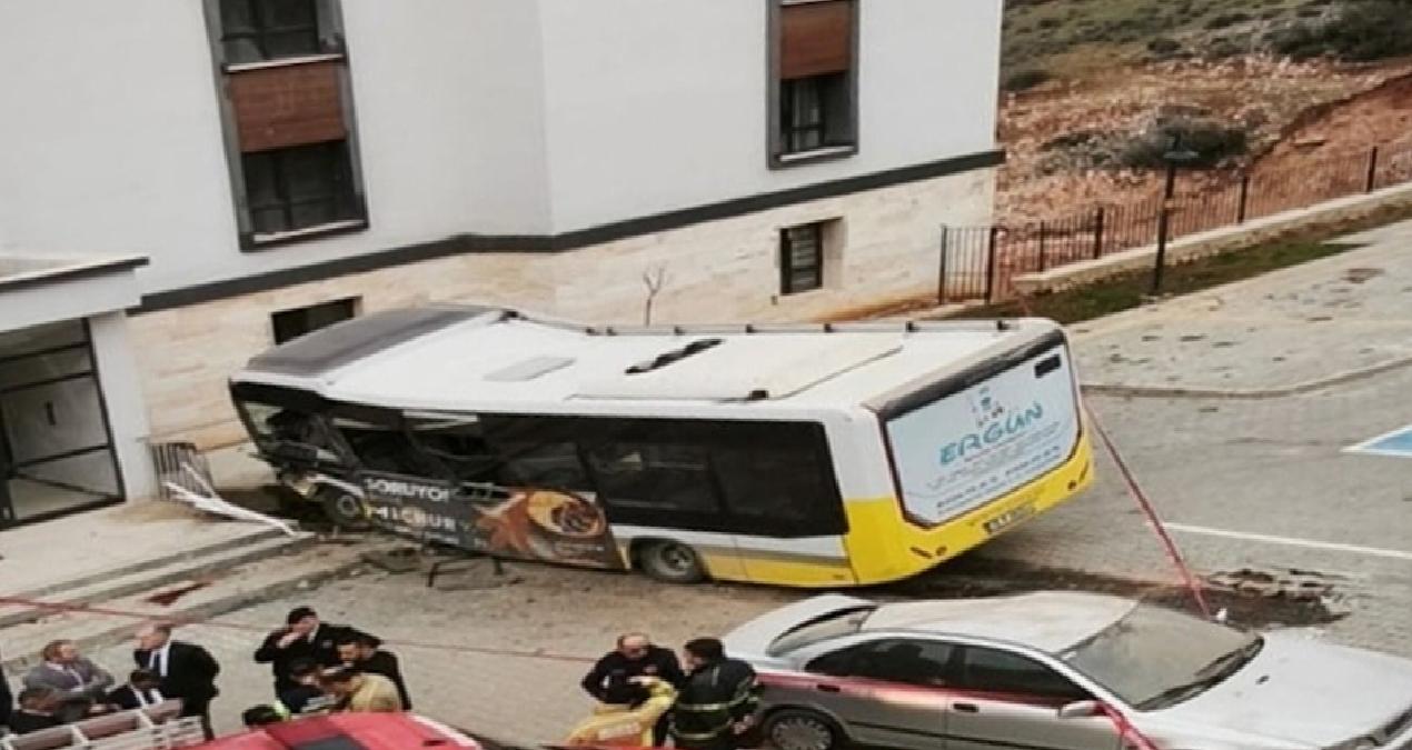 Kazada yaralanan otobüs şoförü 55 günlük yaşam mücadelesini kaybetti