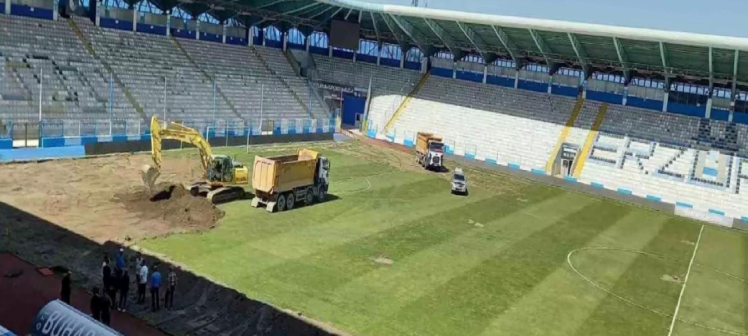 Kazım Karabekir Stadı’nda Hibrit Çim Çalışmaları Başladı