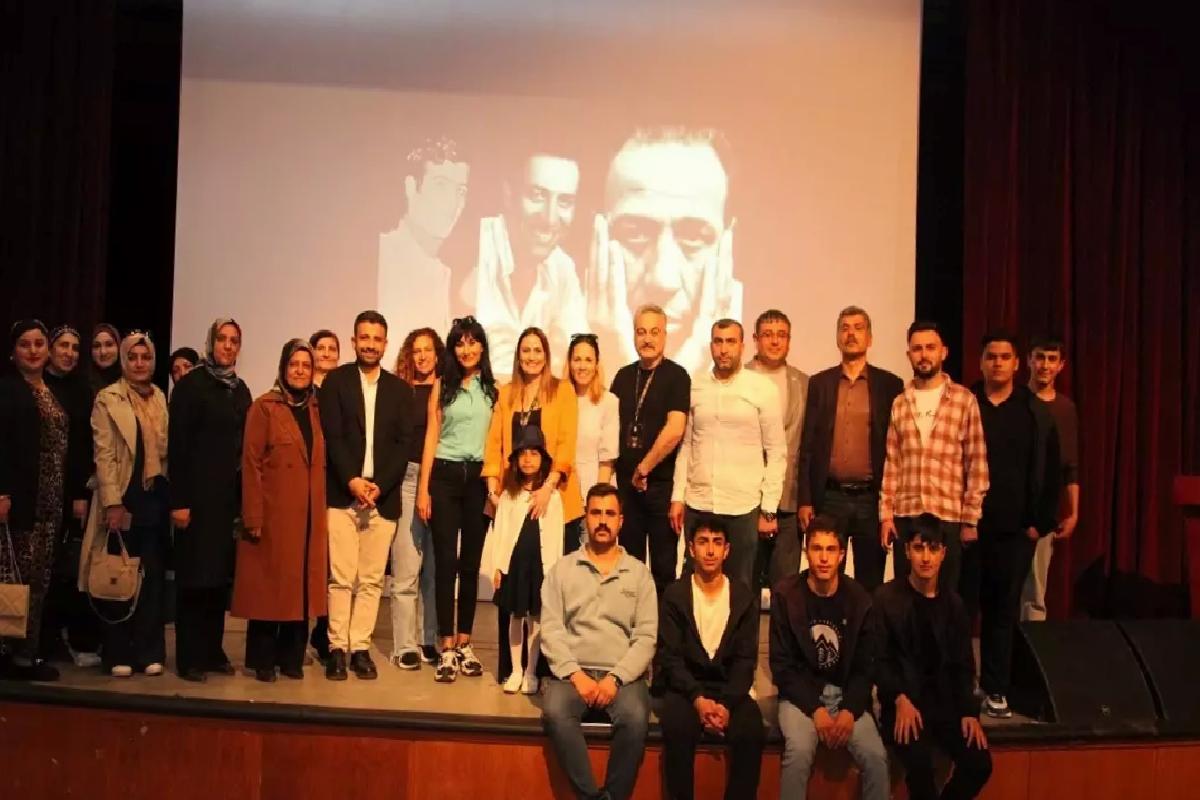 Kemal Sunal’ın Temsil Gücü Konuşuldu