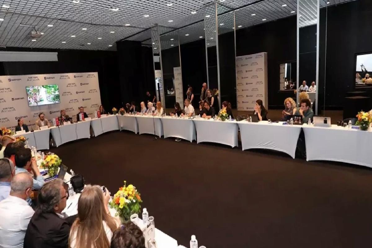 Kentsel dönüşüm projesi Sur Yapı Antalya’da 7 bin 500 konut hak sahiplerine teslim edildi