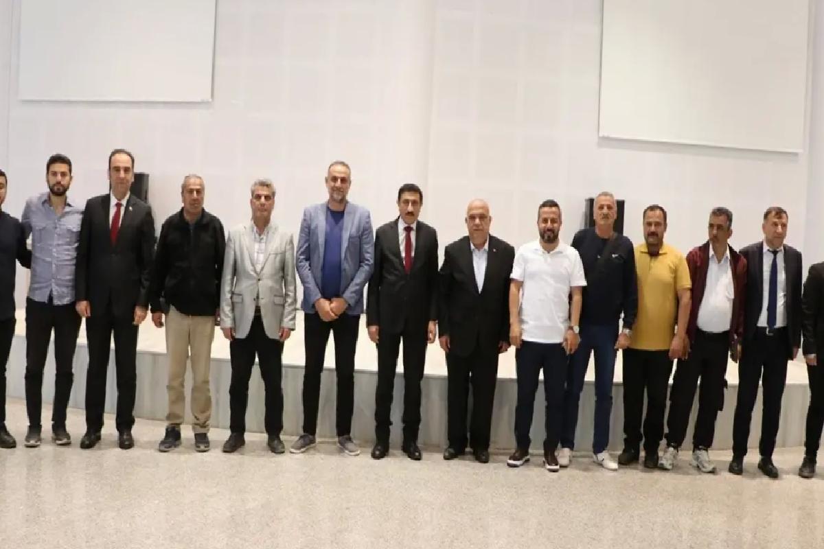 Kilis 7 Aralık Üniversitesi Rektörü Akman, basın mensuplarıyla bir araya geldi