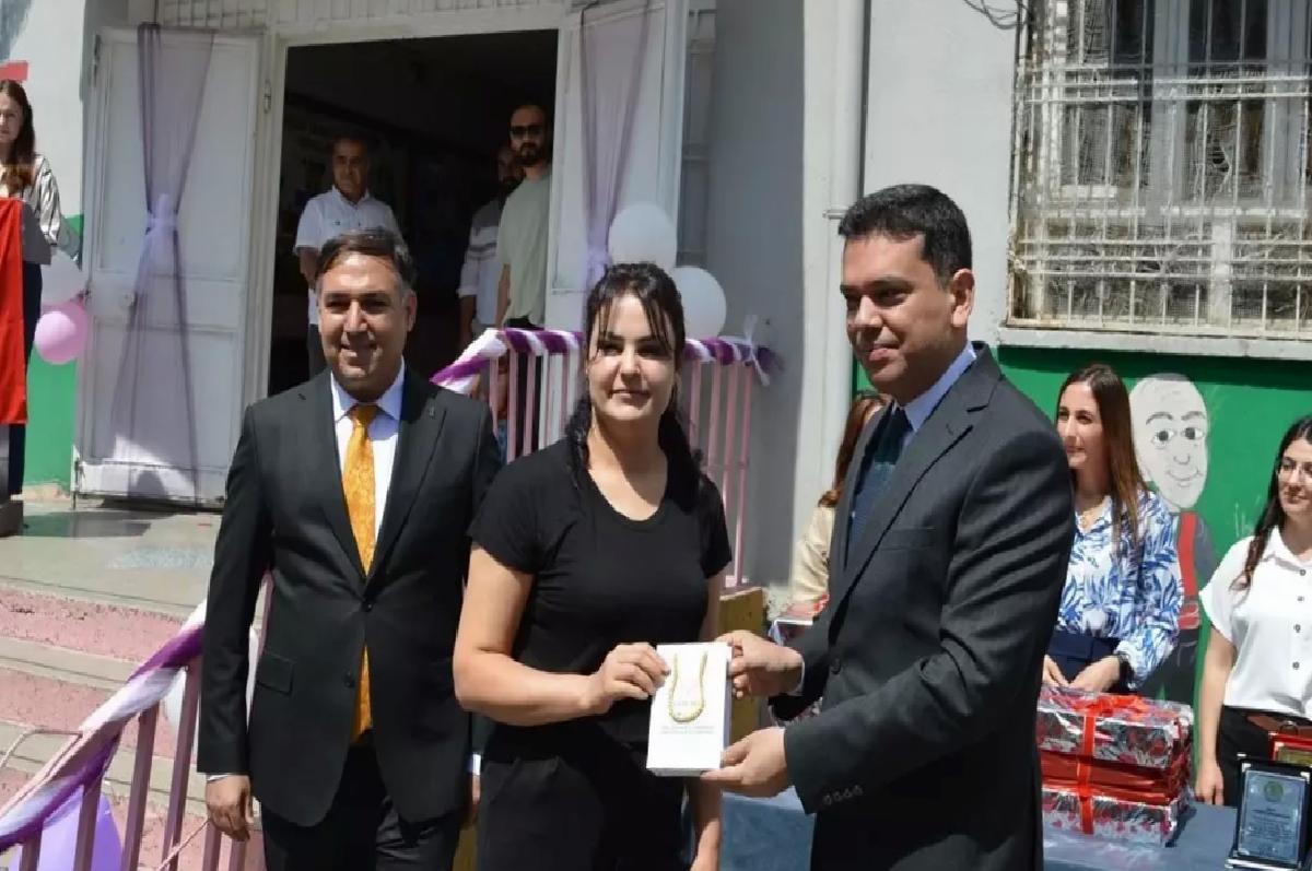 Kızıltepe’de Anneler İçin Kitap Okuma Yarışması