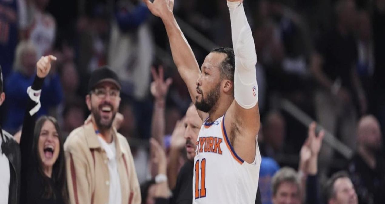 Knicks son şampiyonu devirdi finale yükseldi