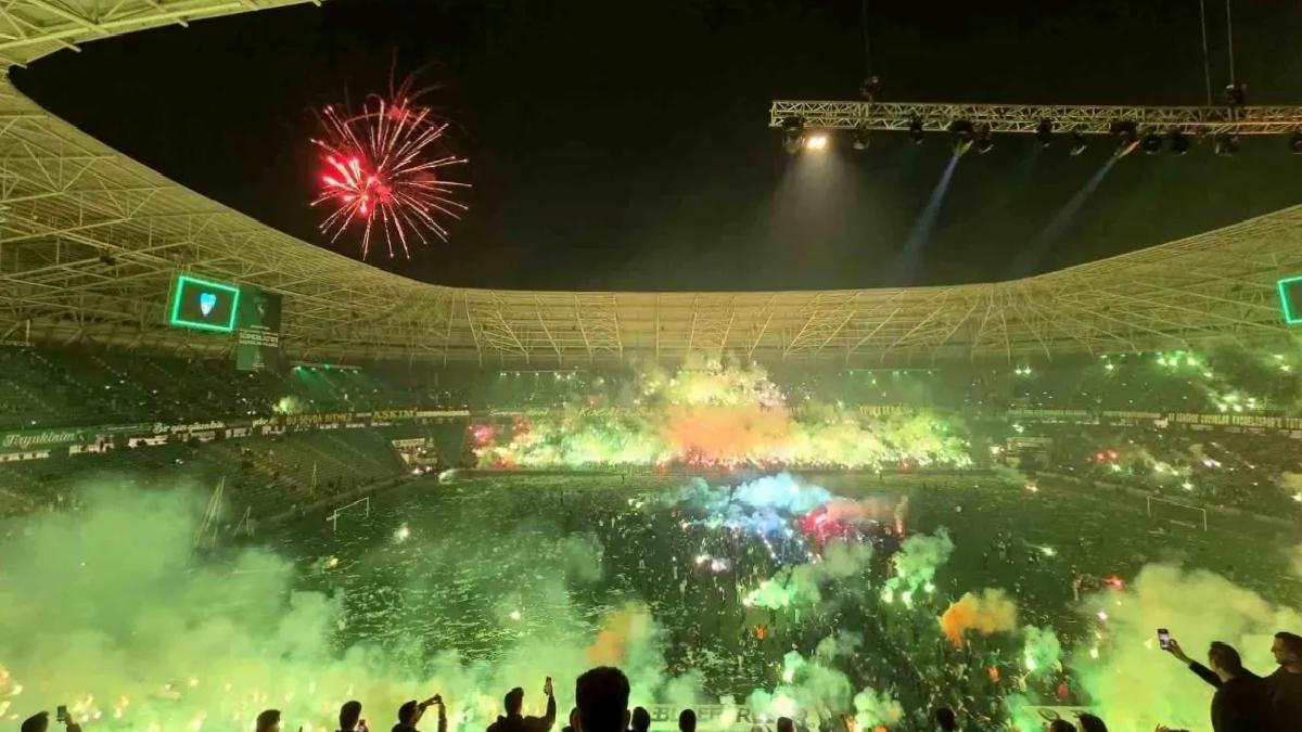 Kocaelispor Süper Lig’e Yükseldi