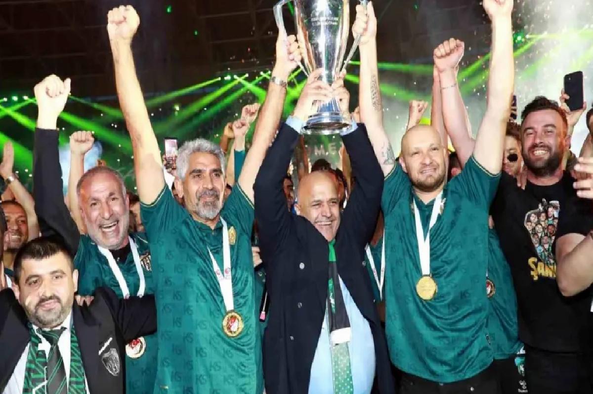 Kocaelispor Süper Lig’e Yükseldi