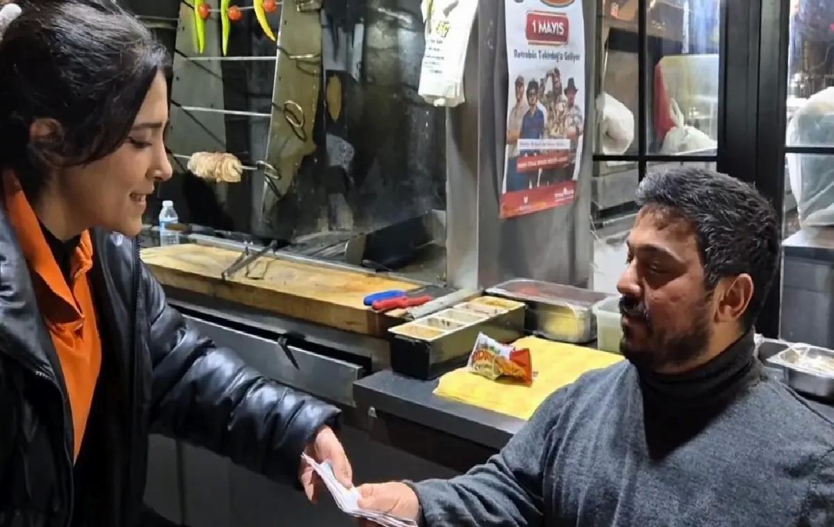 Kokoreççi İşçiler İçin Gelirini Dağıttı