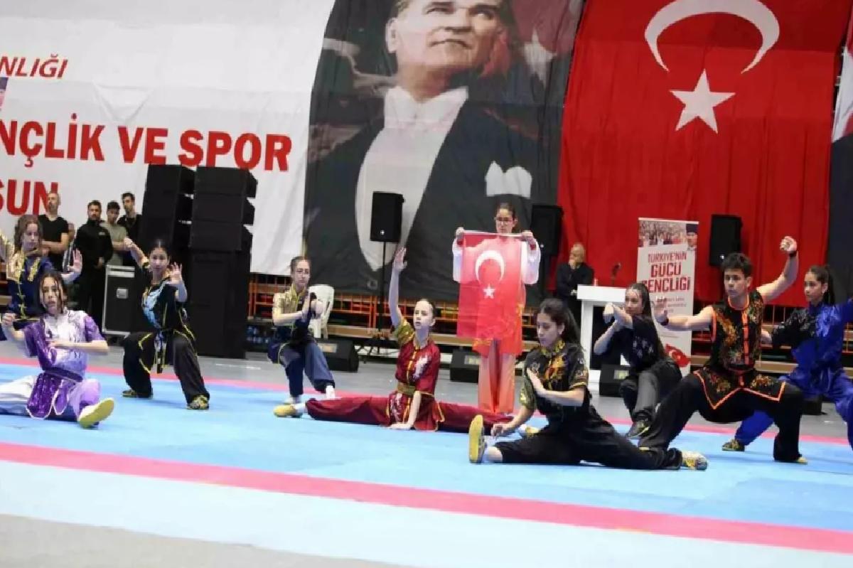 Konya’da 19 Mayıs Atatürk’ü Anma Gençlik ve Spor Bayramı Coşkuyla Kutlandı