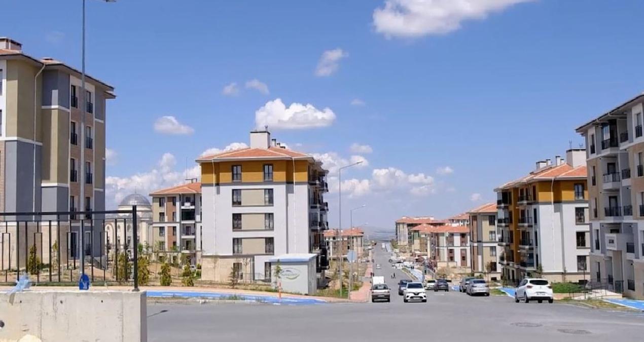 Konya’da TOKİ’de zam isyanı: Asgari ücretle çalışan bir adam ne yiyecek?