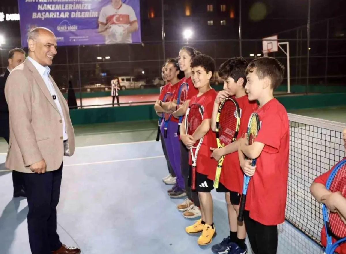 Körfez Kent Spor Kompleksi Açıldı