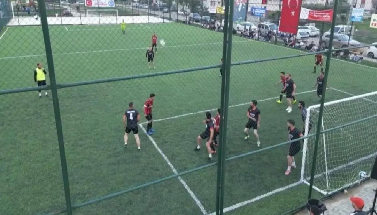 Kozan’da ‘2 Haziran Kurtuluş Futbol Turnuvası’ Başladı