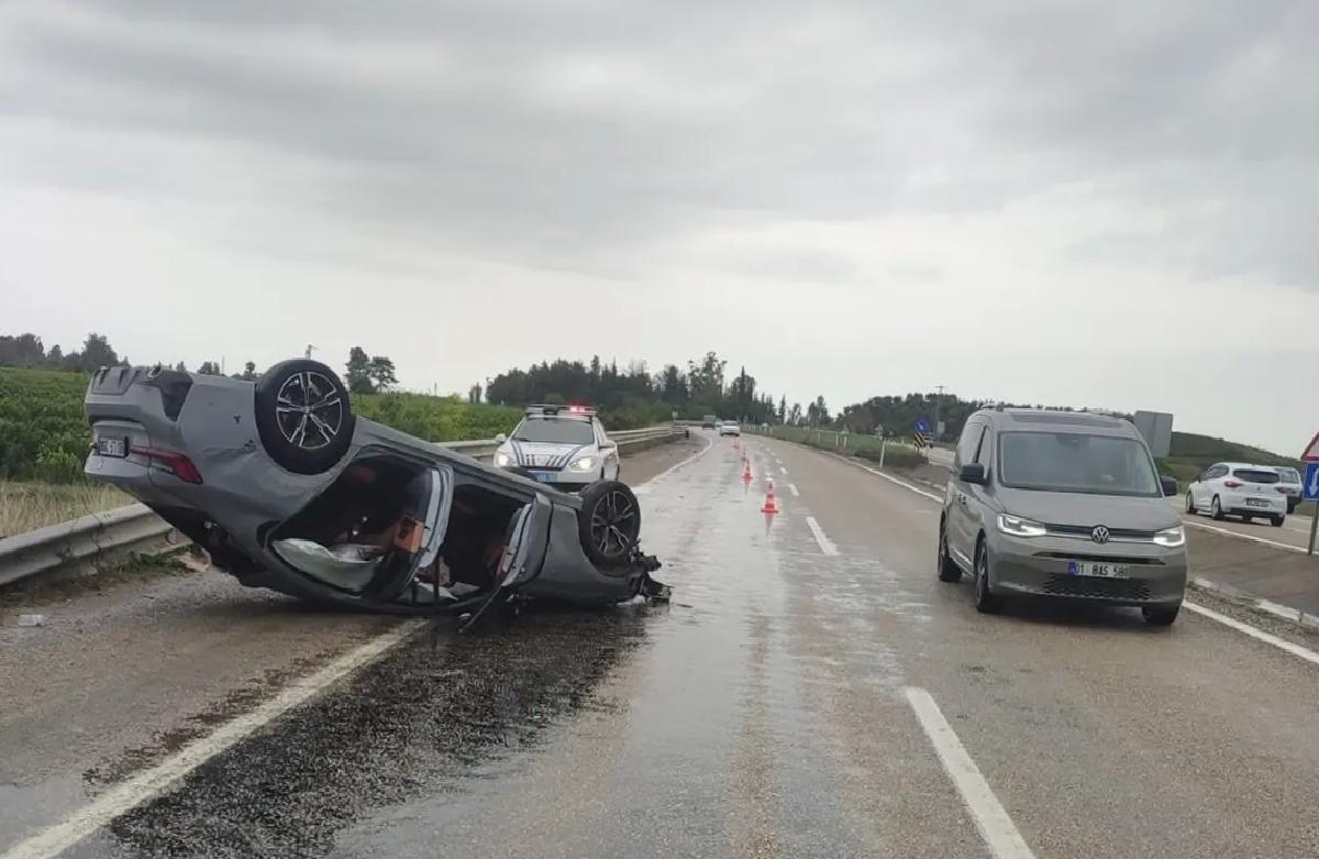 Kozan’da Otomobil Takla Attı: 4 Yaralı