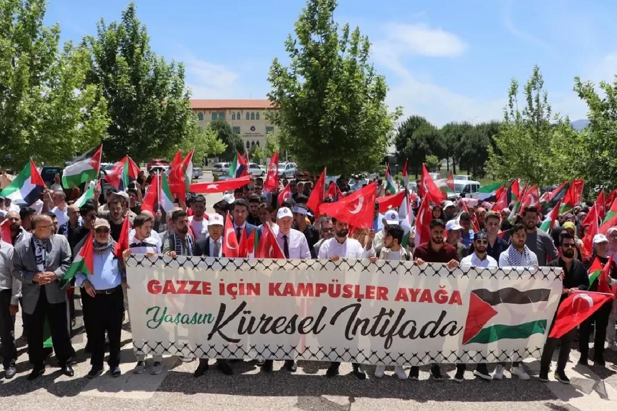 KSÜ Öğrencilerinden Filistin İçin Yürüyüş