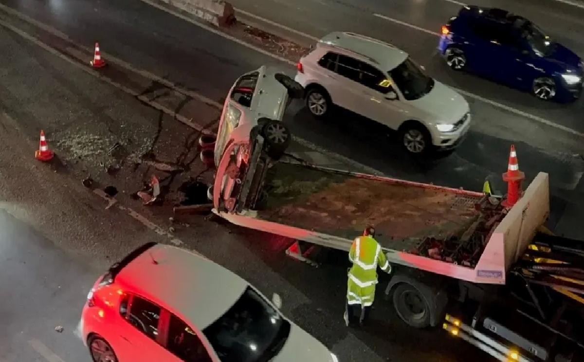 Küçükçekmece’de Takla Atan Araçta Sürücü Yaralandı