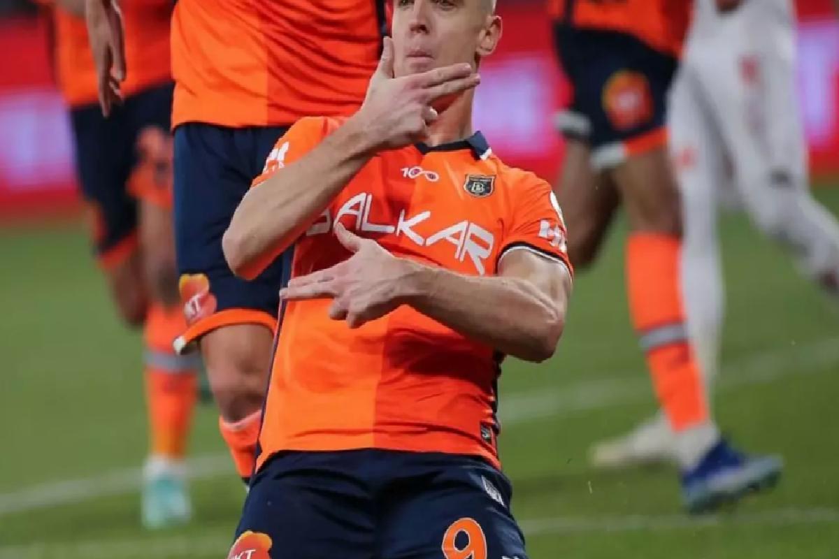 Kulüp tarihine geçen bonservis! Krzysztof Piatek Katar yolunda